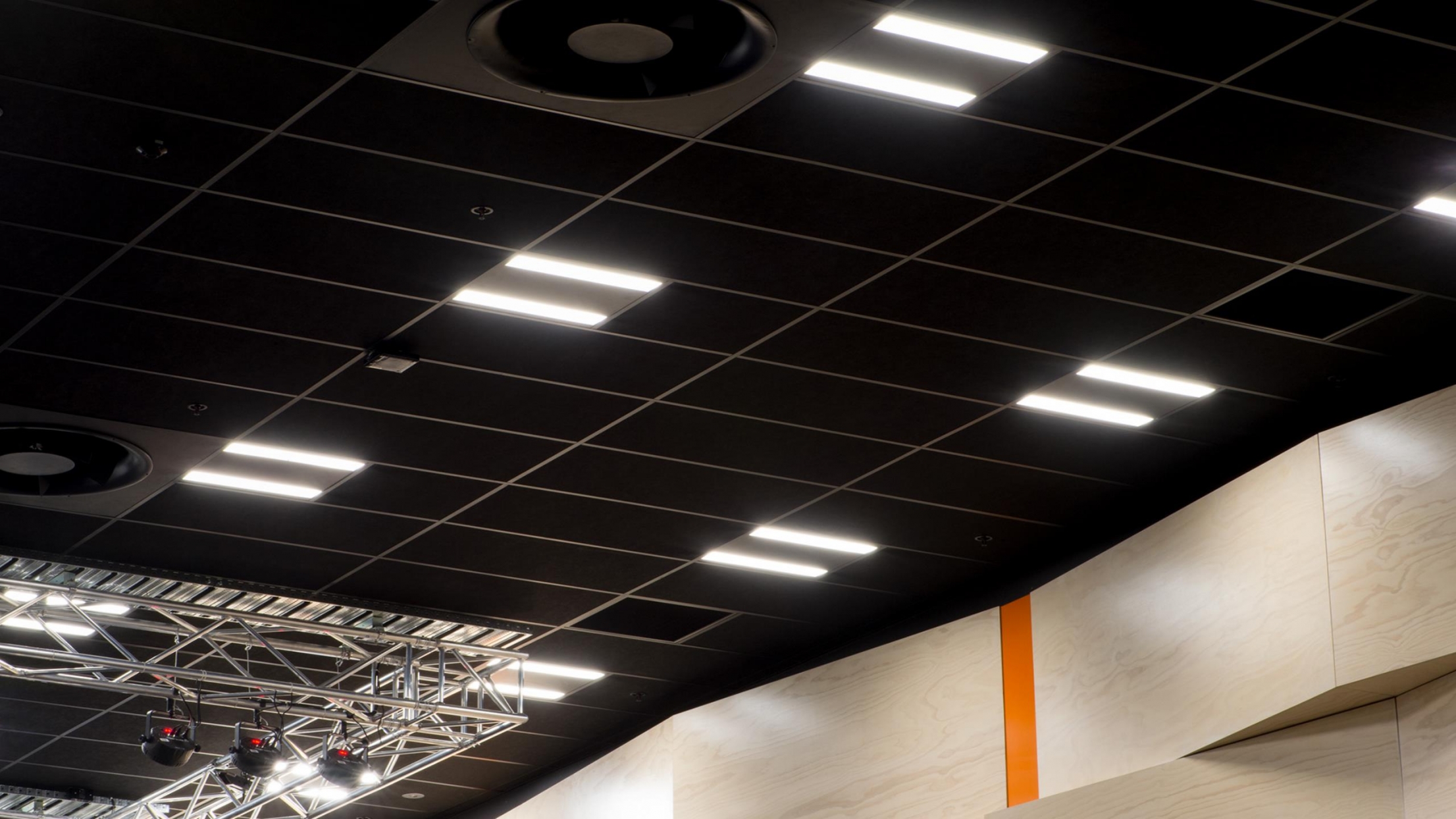 Ormiston Junior College - Triton 50 + Laminate facings