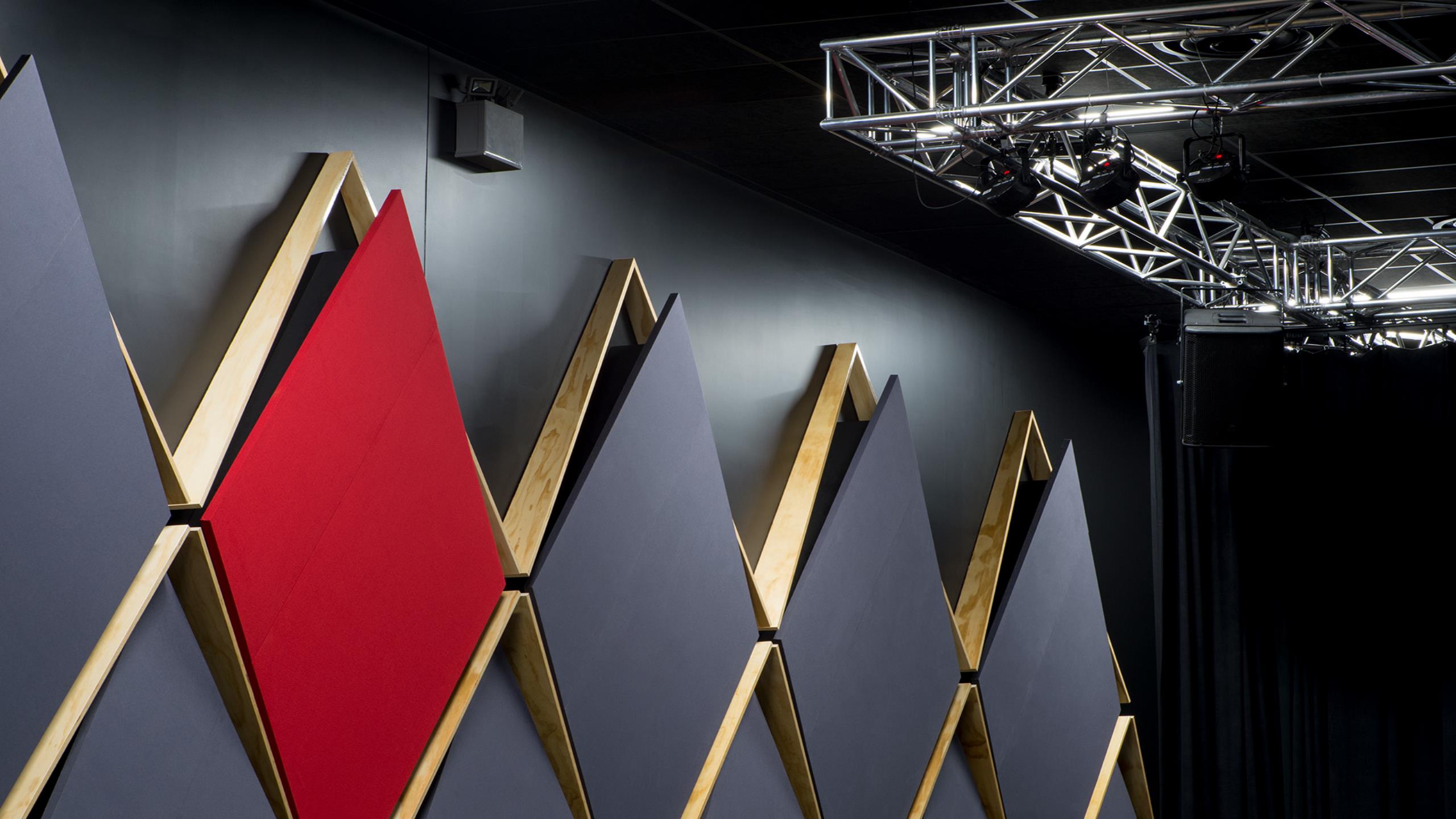 Haeata Community College Theatre - Triton Fabwall & Ridgeline