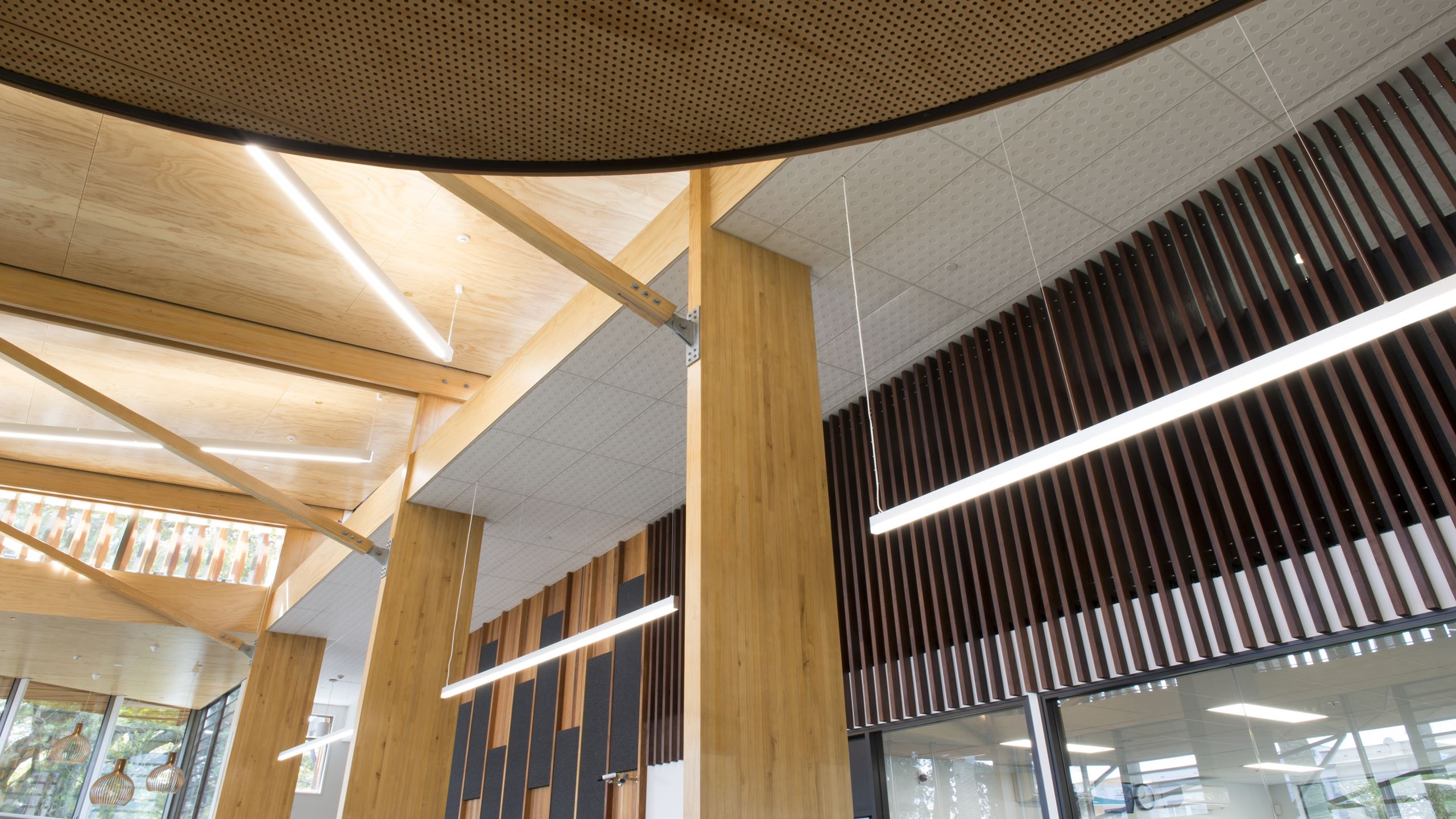 Devonport Library - Sonaris P55, white/white